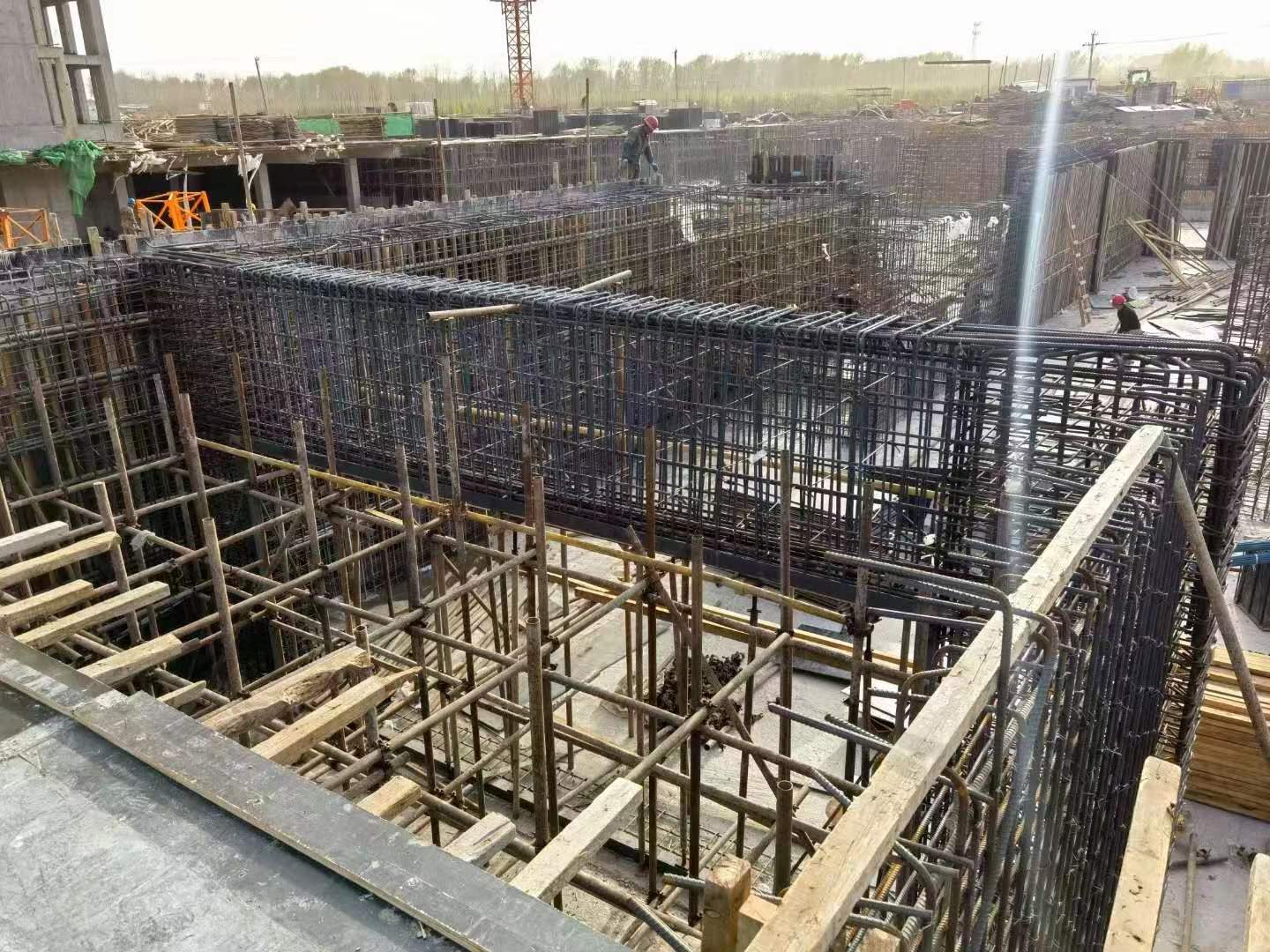 临桂建筑基础筏板施工时混凝土有哪些常见问题?